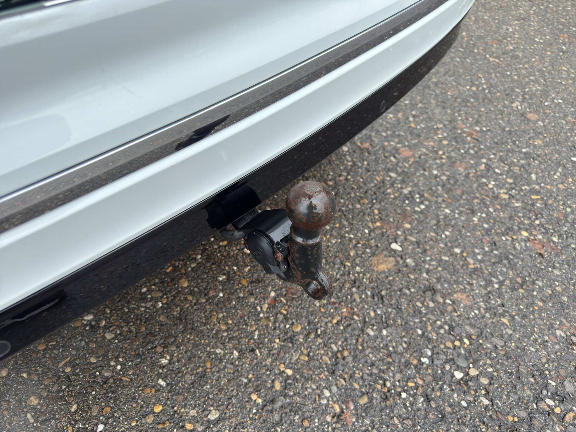 VW Tiguan 2.0 TSI Highline DSG Vienna Sky AHK - 23