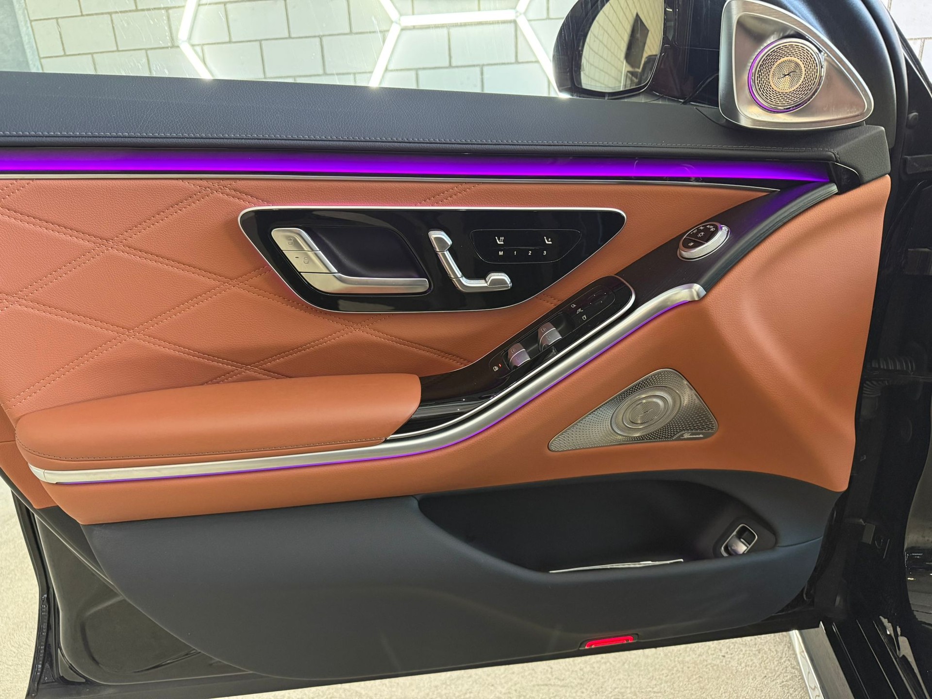 MERCEDES-BENZ S 63 AMG E Performance 4Matic - 6