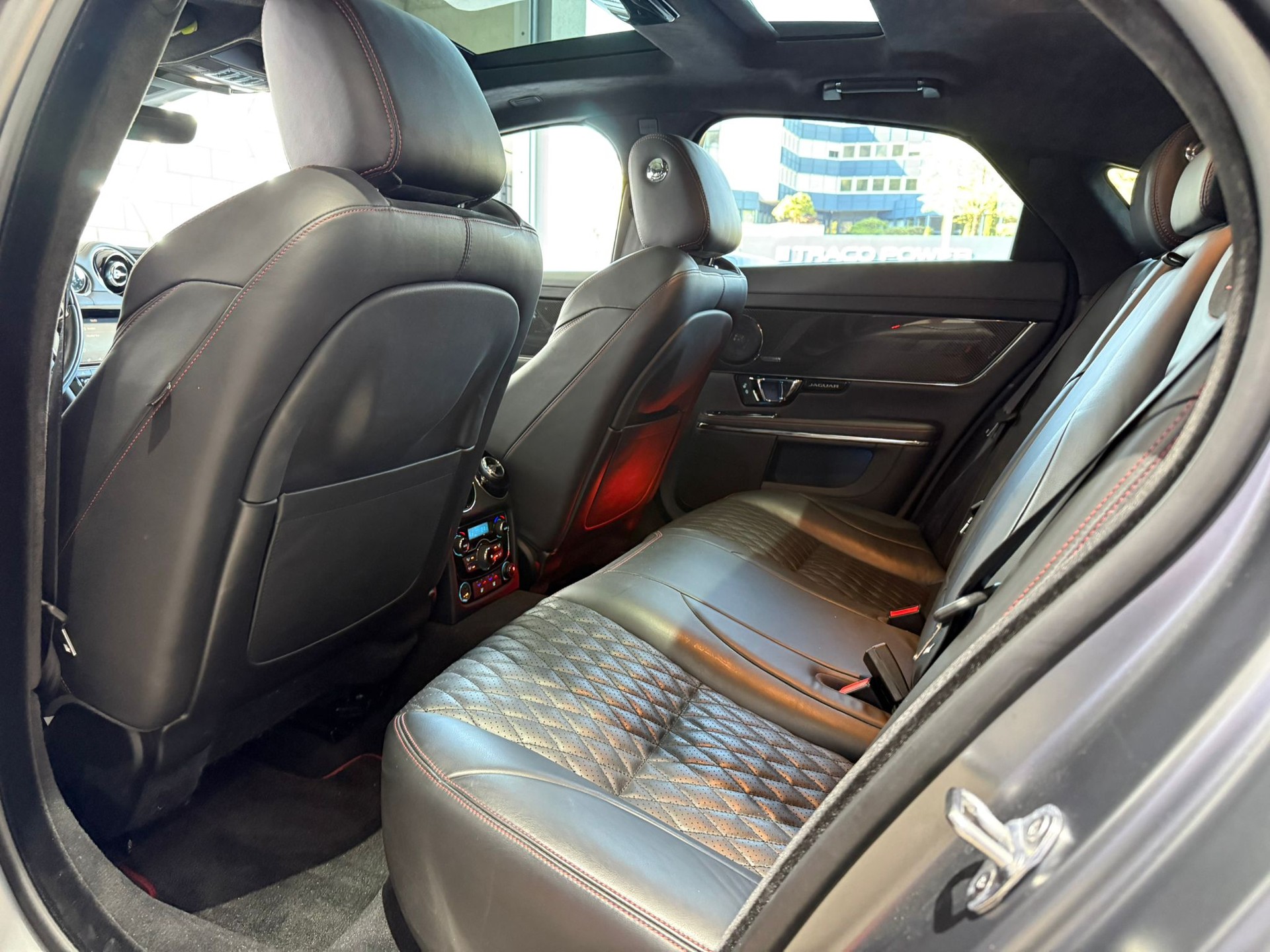 JAGUAR XJ 5.0 S/C XJR 575 Automatic - 12