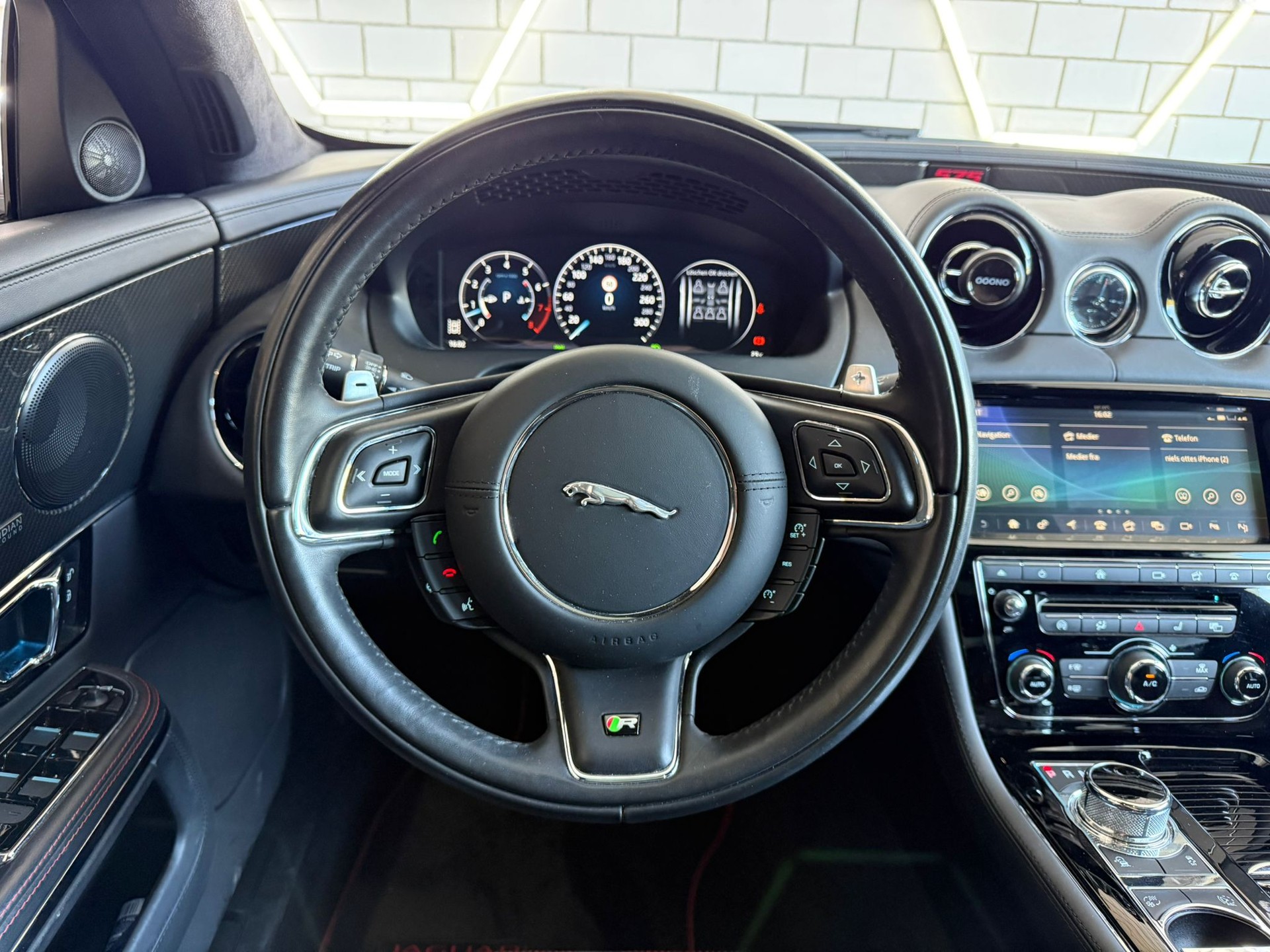 JAGUAR XJ 5.0 S/C XJR 575 Automatic - 8