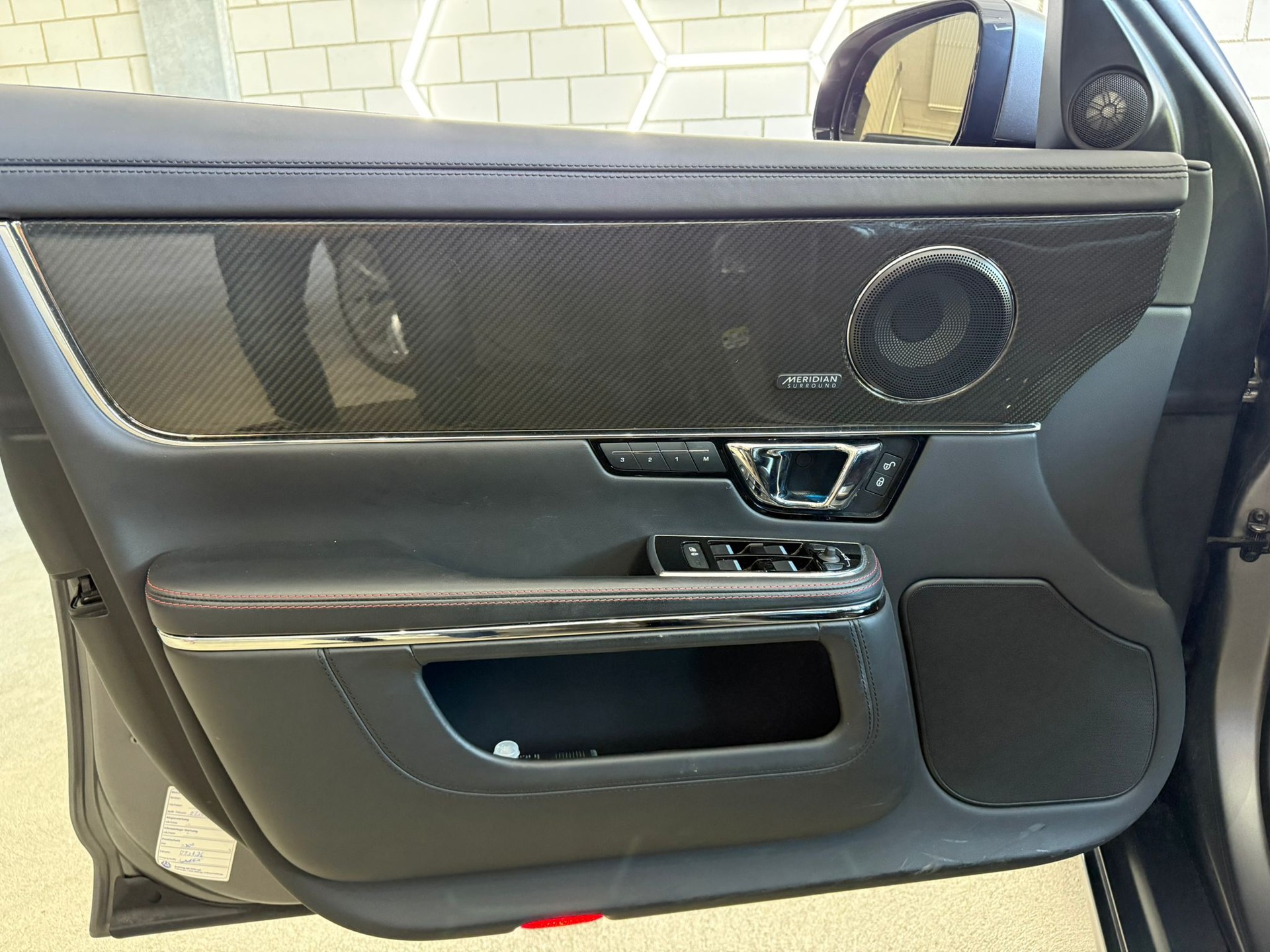 JAGUAR XJ 5.0 S/C XJR 575 Automatic - 6