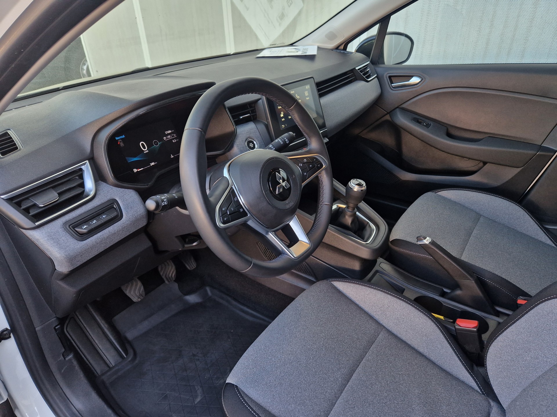 MITSUBISHI Colt 1.0 Invite+ - 6