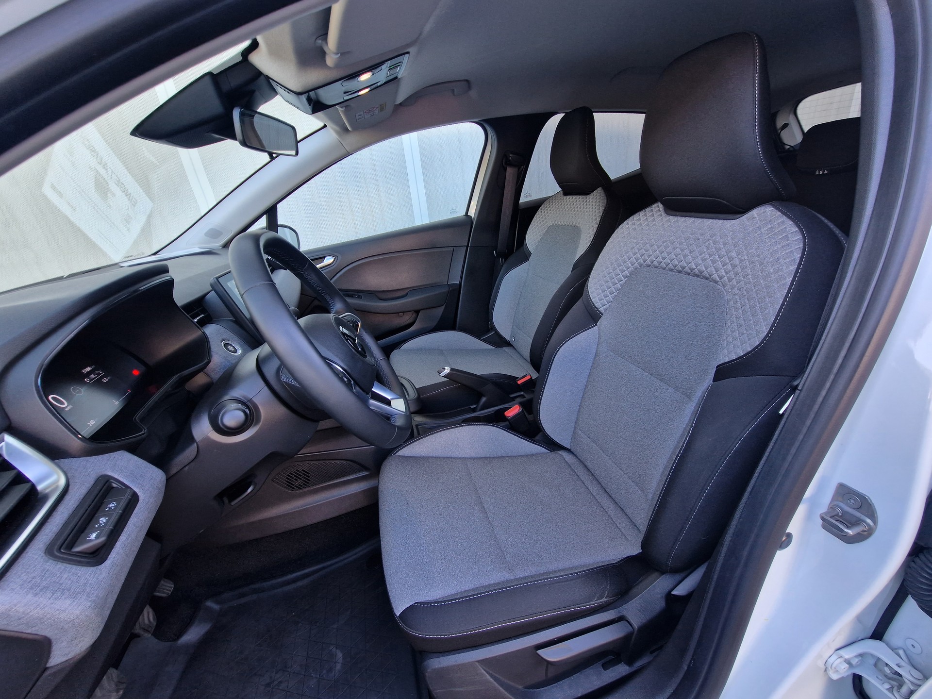 MITSUBISHI Colt 1.0 Invite+ - 7