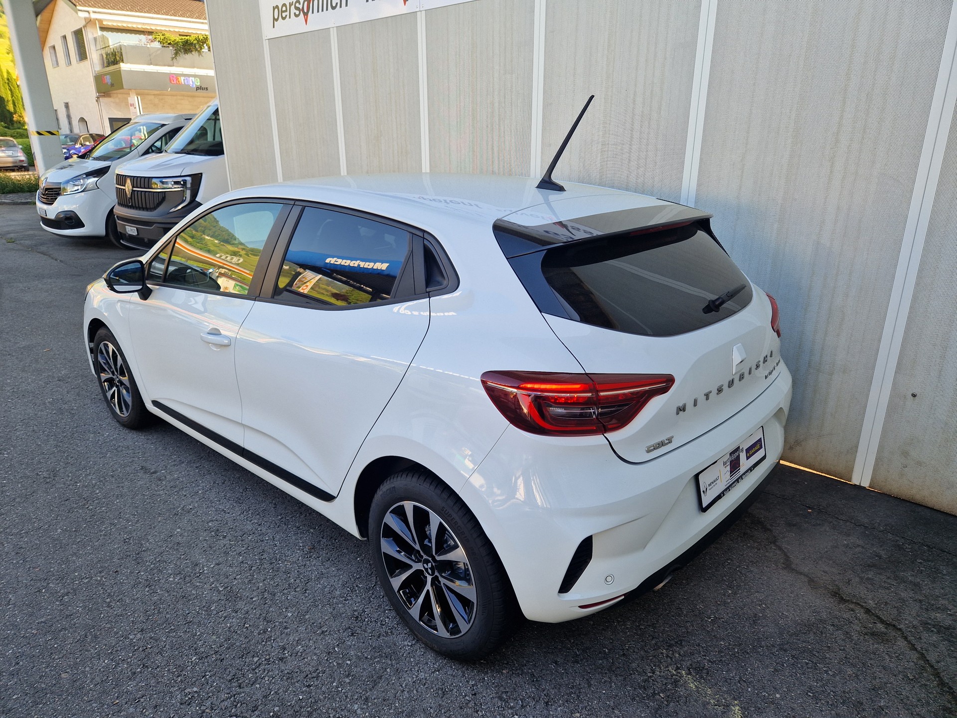 MITSUBISHI Colt 1.0 Invite+ - 3