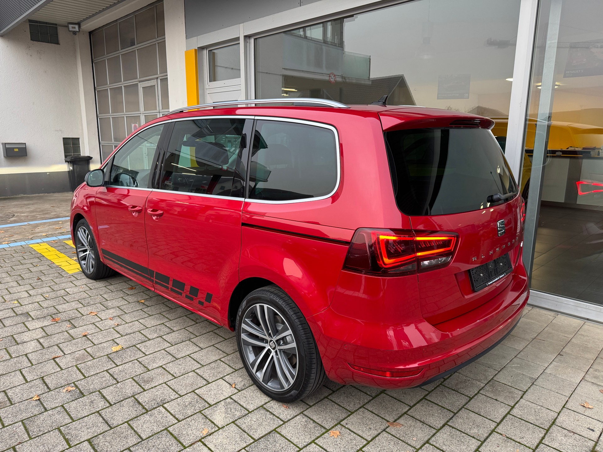 SEAT Alhambra 1.4 TSI FR Line DSG - 2