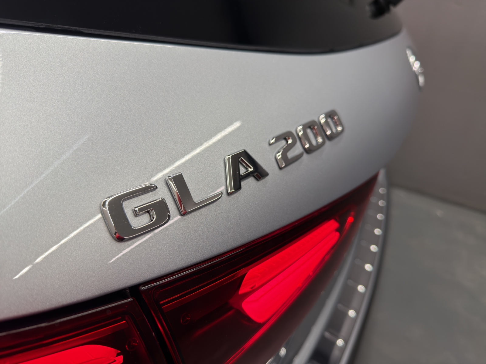 MERCEDES-BENZ GLA 200 Progressive Line Night Star - 16