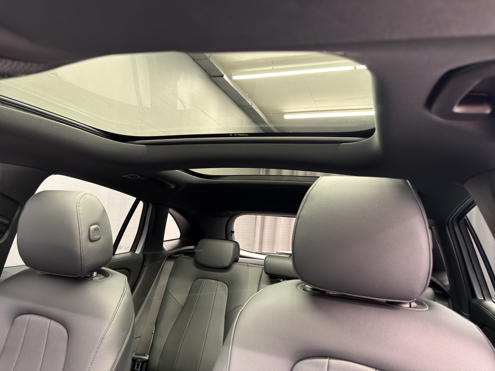 MERCEDES-BENZ GLA 200 Progressive Line Night Star - 14