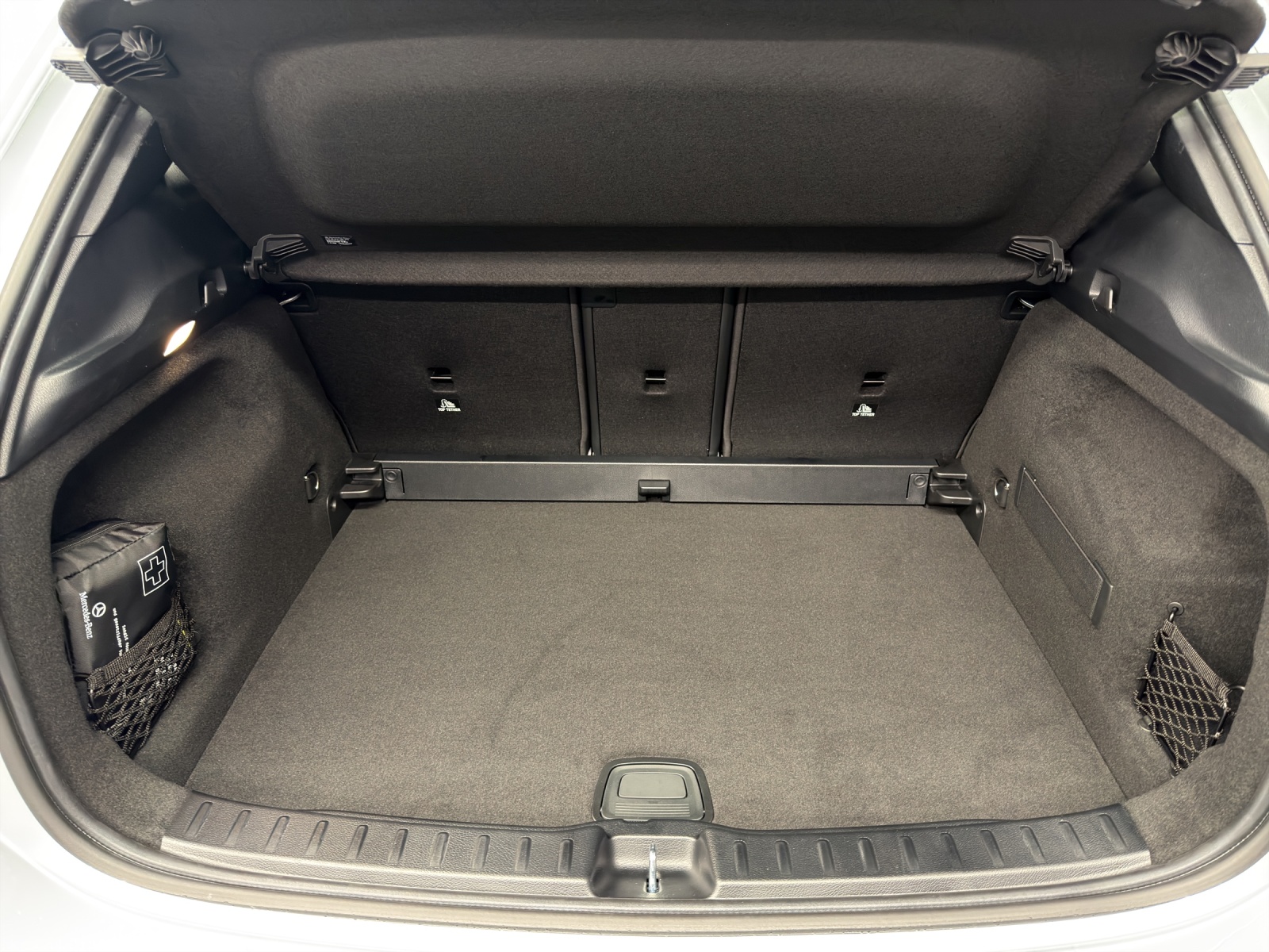 MERCEDES-BENZ GLA 200 Progressive Line Night Star - 11