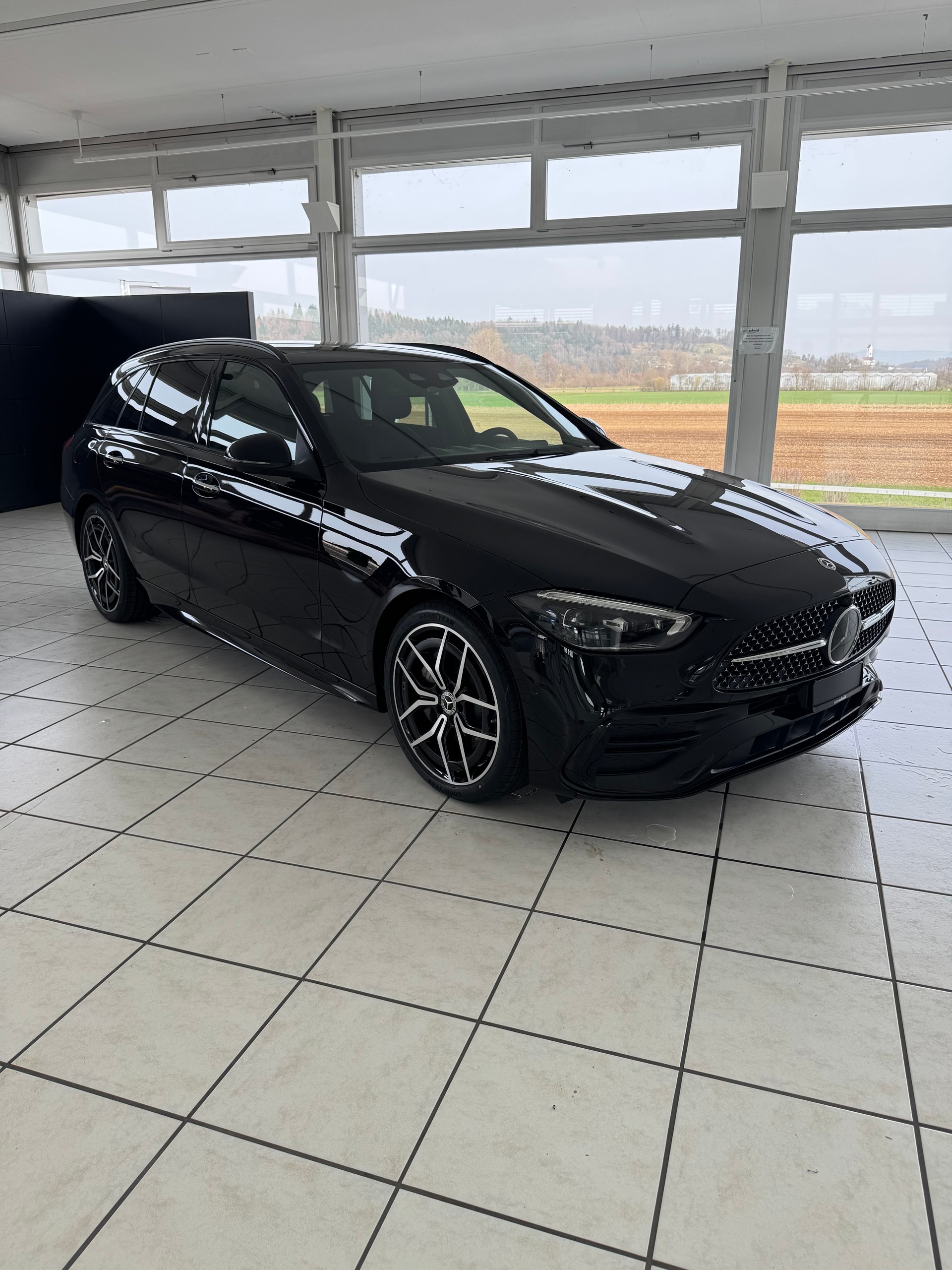 MERCEDES-BENZ C 220 d 4MATIC T-Modell Swiss Star