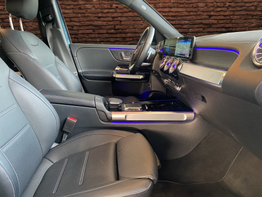 MERCEDES-BENZ GLB 250 AMG Line 4 MATIC - 13