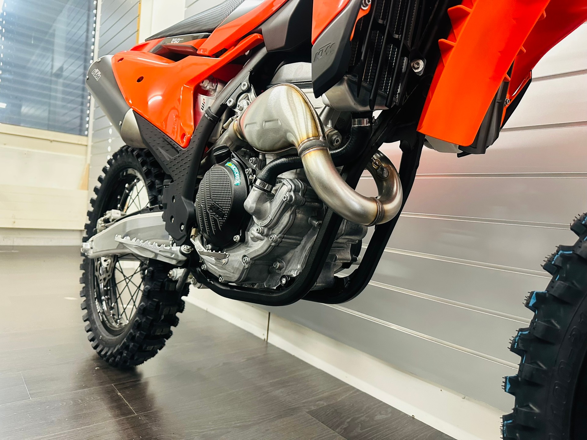 KTM 250 SX-F // 2027 - 7