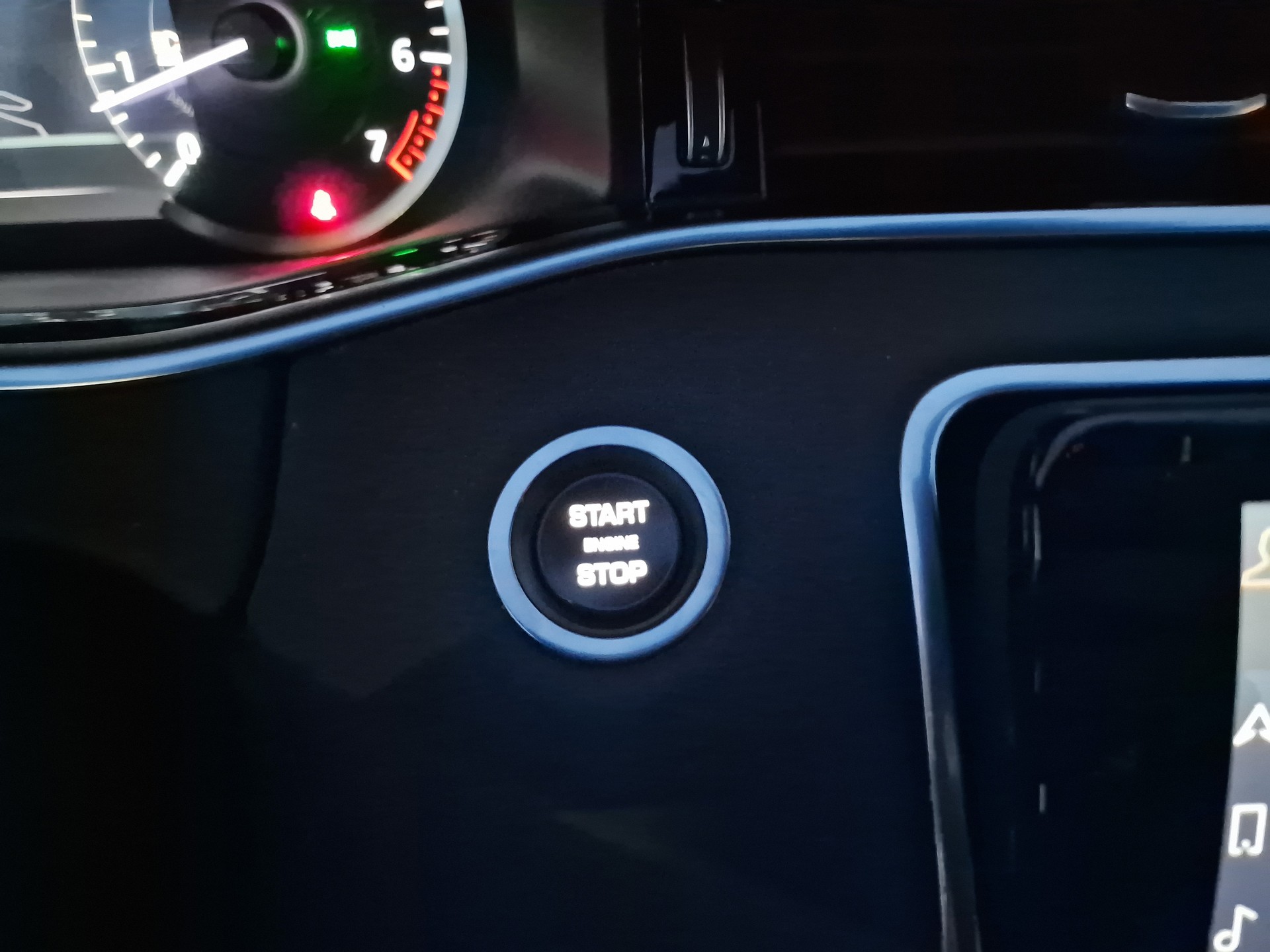 LAND ROVER Range Rover Evoque R-Dynamic P 250 HSE AT9 - 14