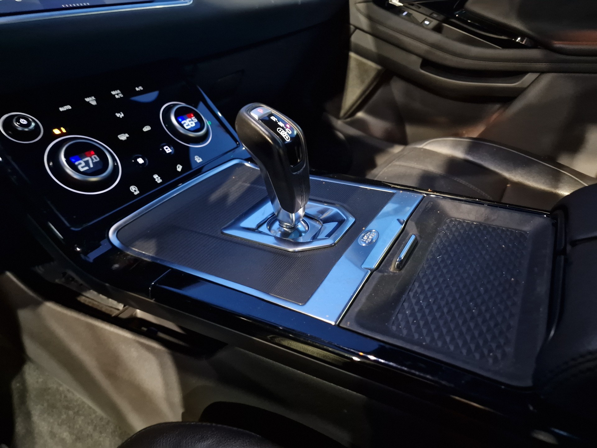 LAND ROVER Range Rover Evoque R-Dynamic P 250 HSE AT9 - 15