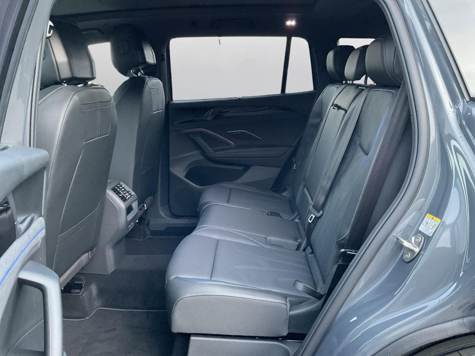 VW Tayron 2.0 TSI R-Line DSG 4Motion - 11