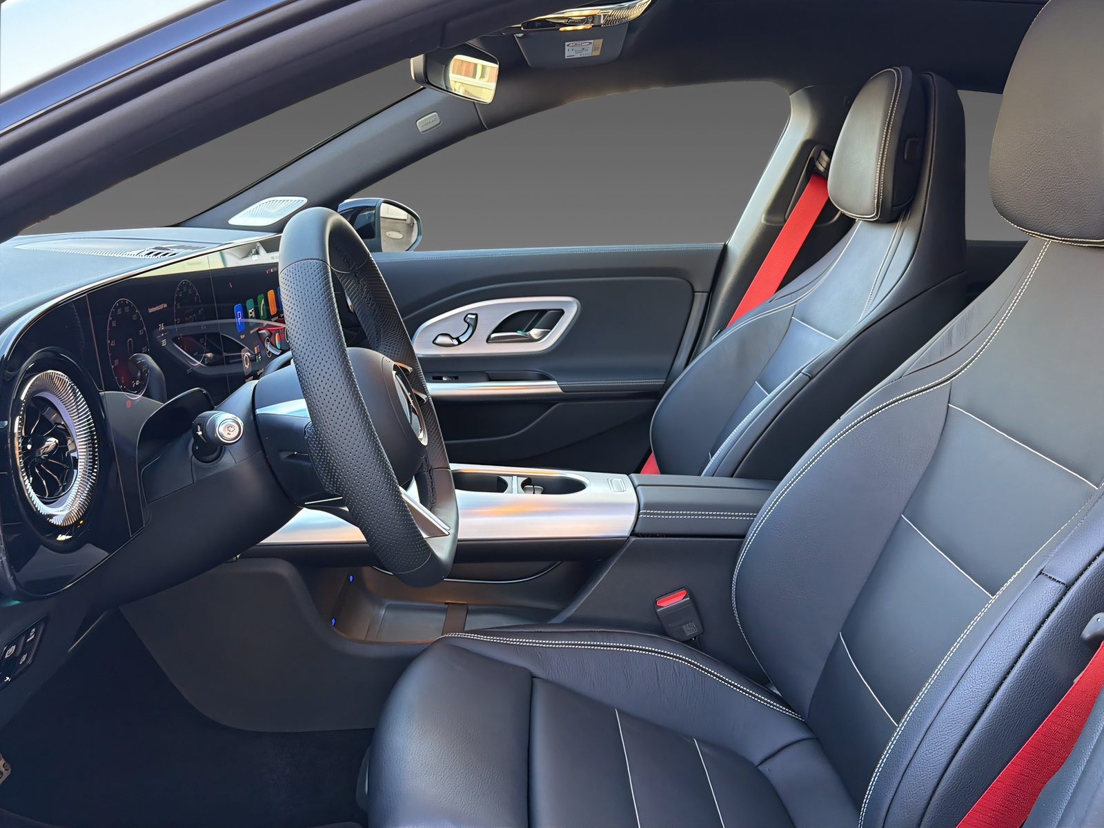 MERCEDES-BENZ CLA 350 4Matic EQ Shooting Brake - 15