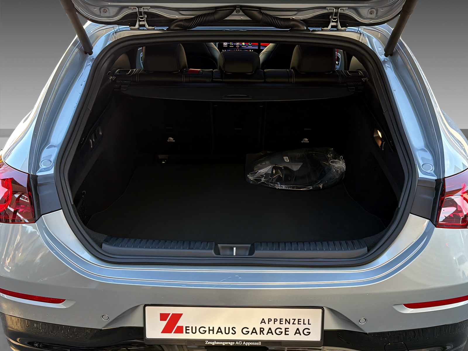 MERCEDES-BENZ CLA 350 4Matic EQ Shooting Brake - 6