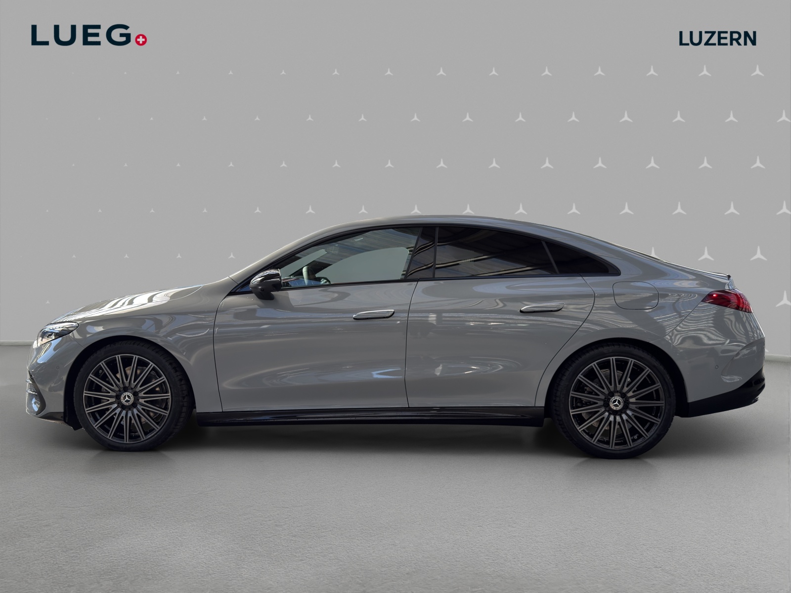 MERCEDES-BENZ CLA 220 8G-DCT 4Matic - 2