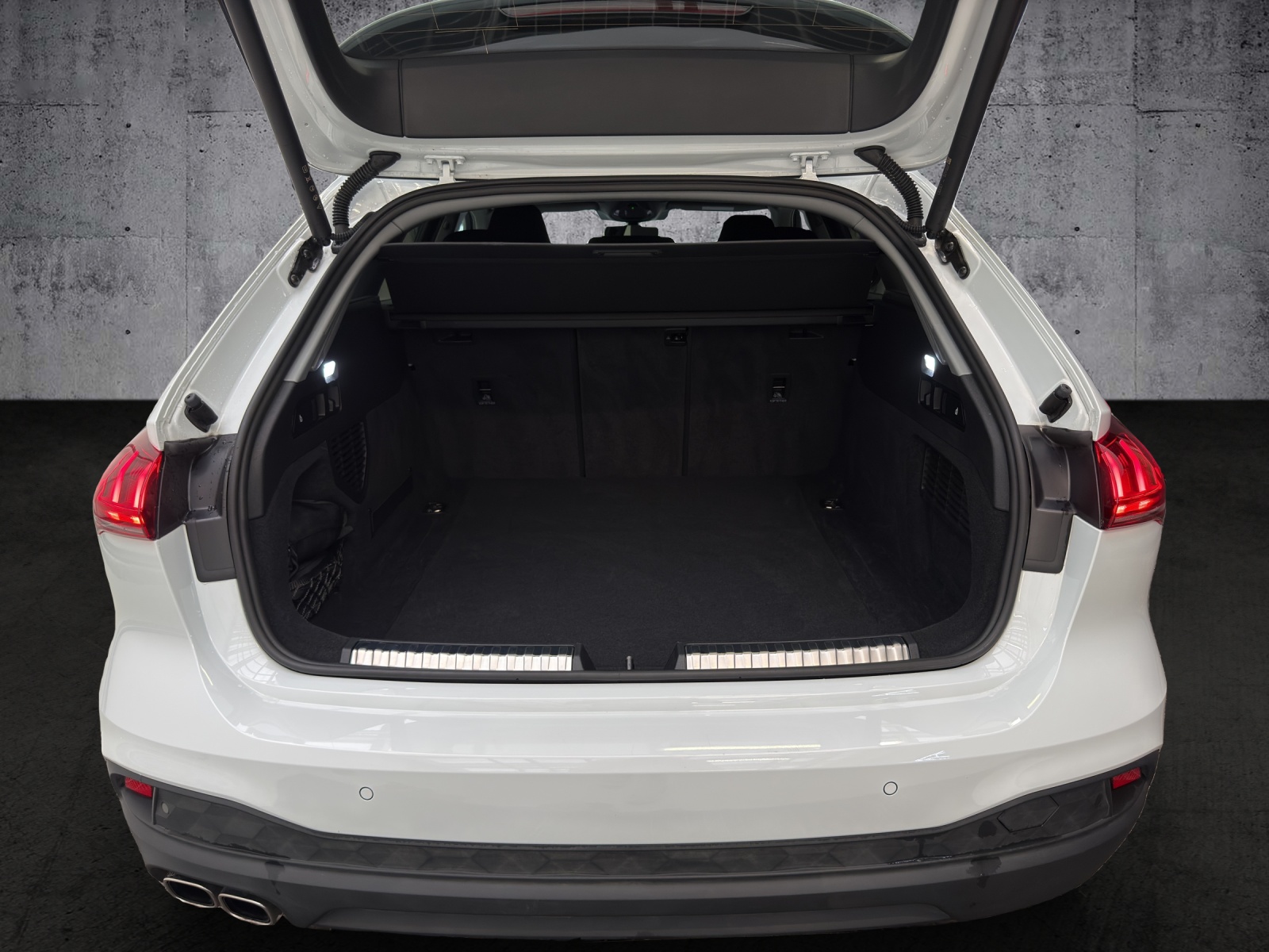 AUDI A5 Avant TDI quattro Attraction S tronic *CH-Fzg / Gratisservice / Garantie* - 12