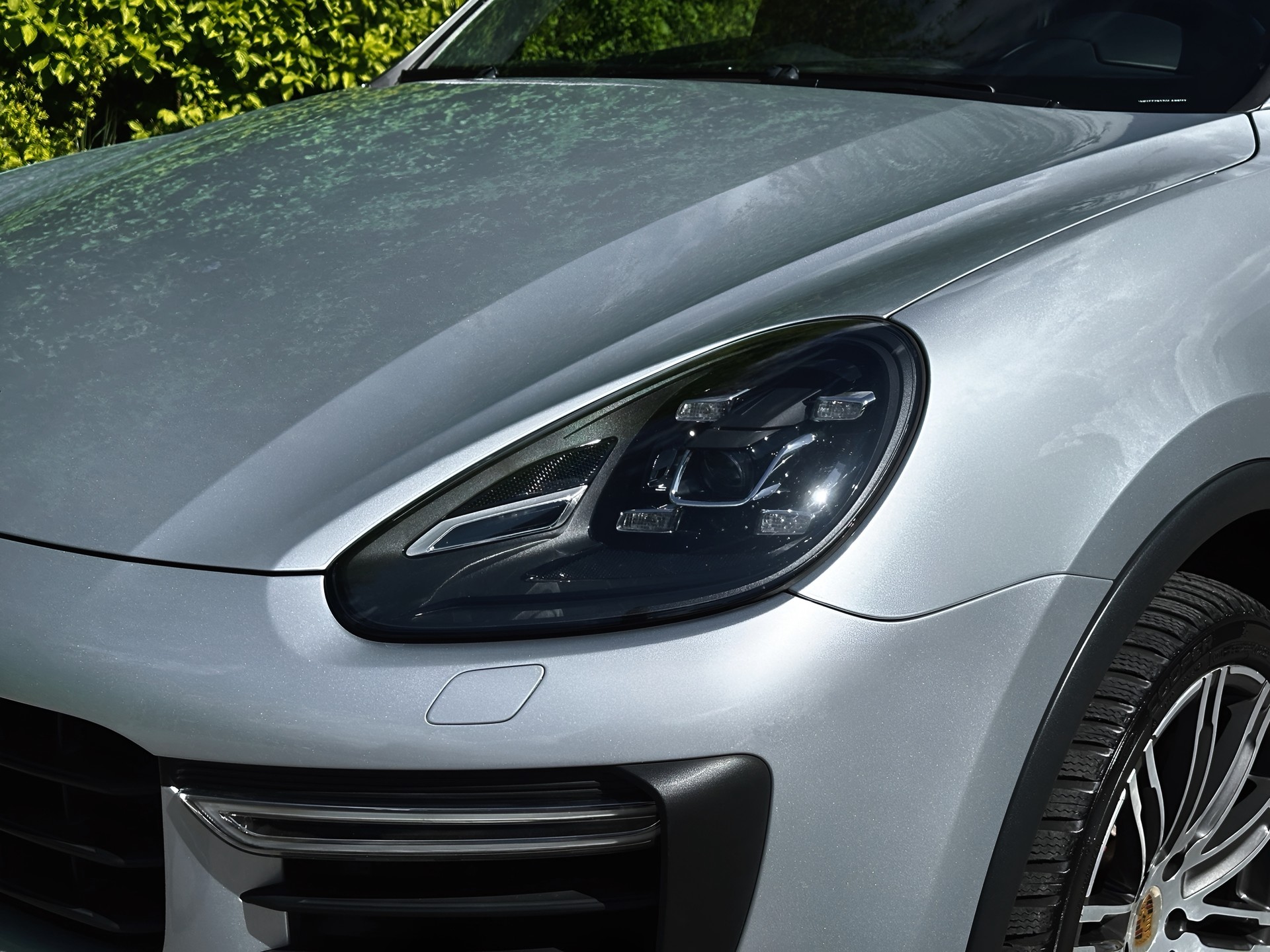 PORSCHE Cayenne Turbo - 8