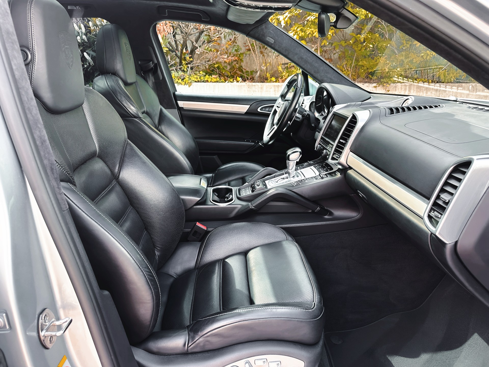 PORSCHE Cayenne Turbo - 11