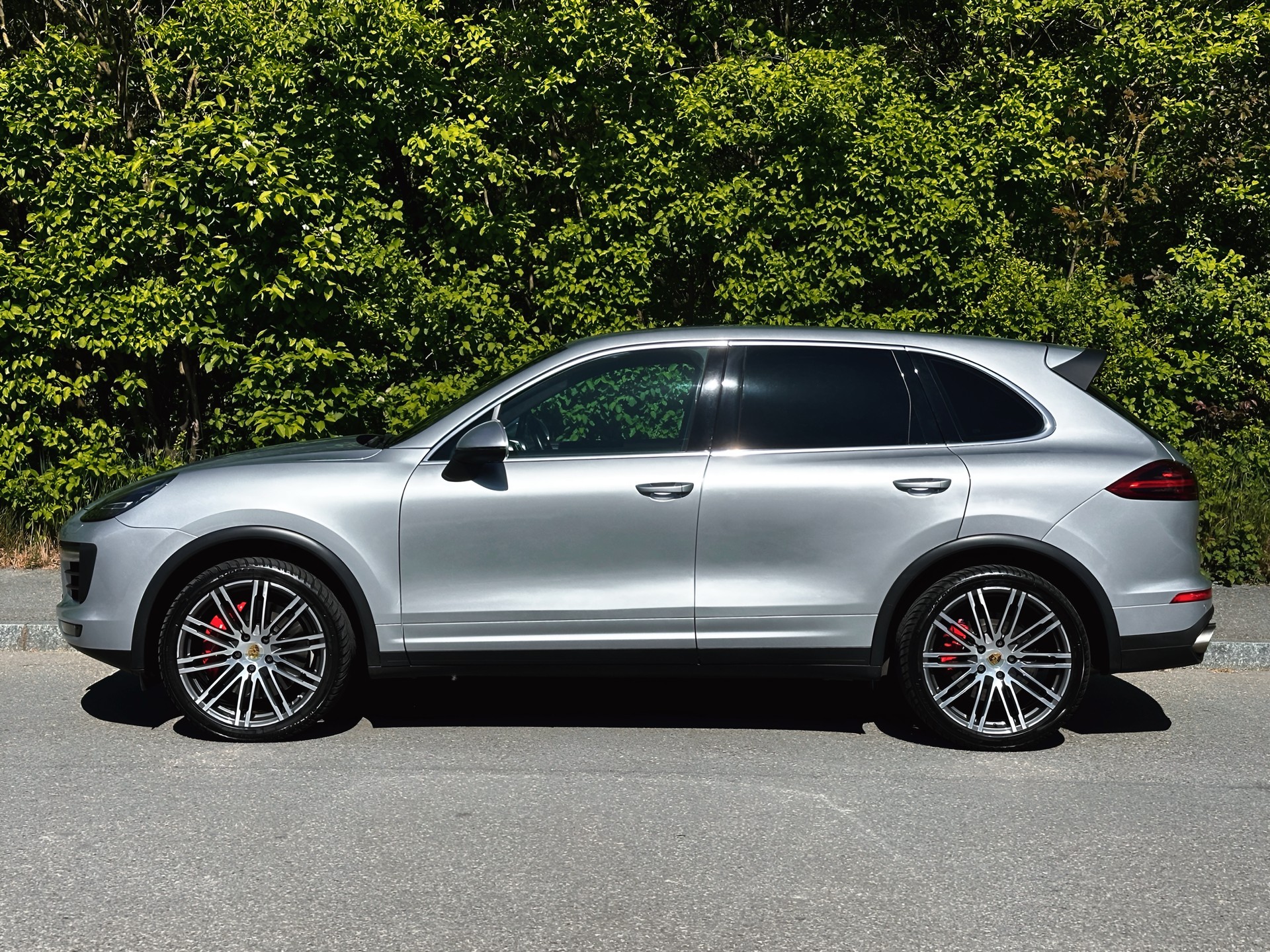 PORSCHE Cayenne Turbo - 2