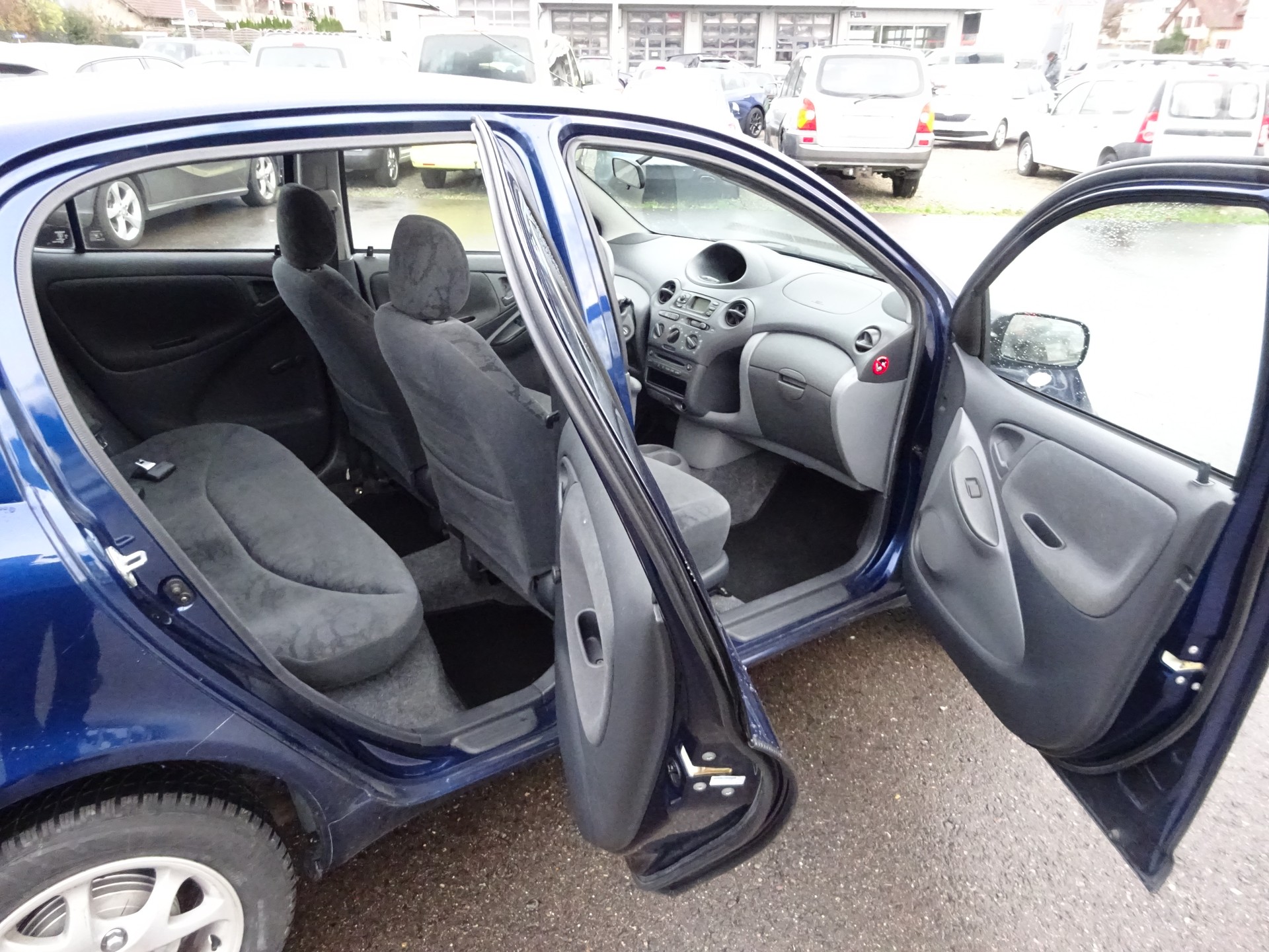 TOYOTA Yaris 1.3 Linea Sol - 5