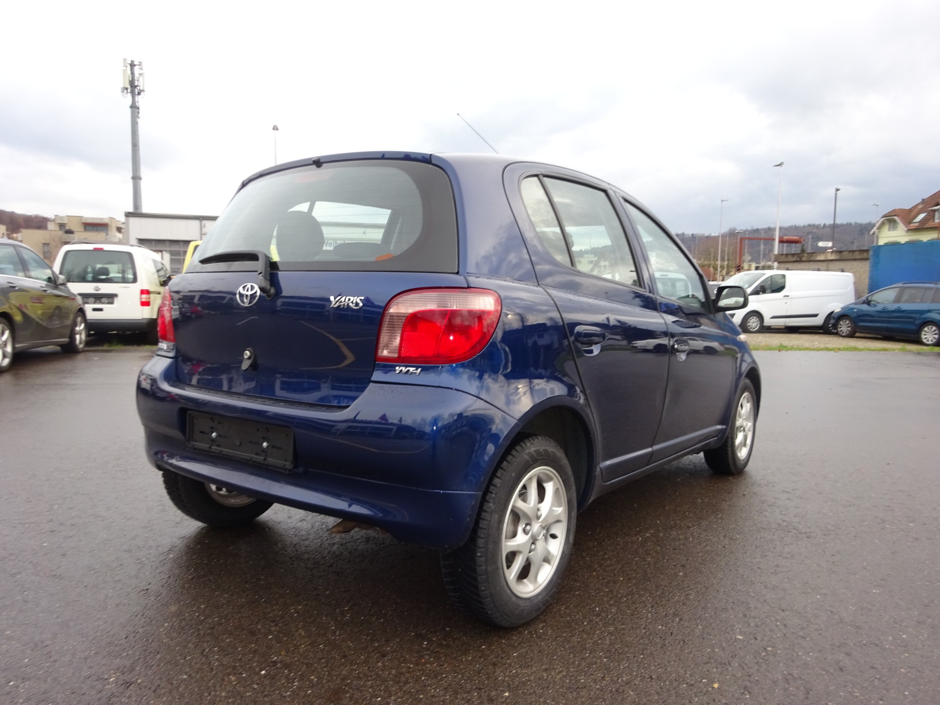 TOYOTA Yaris 1.3 Linea Sol - 6