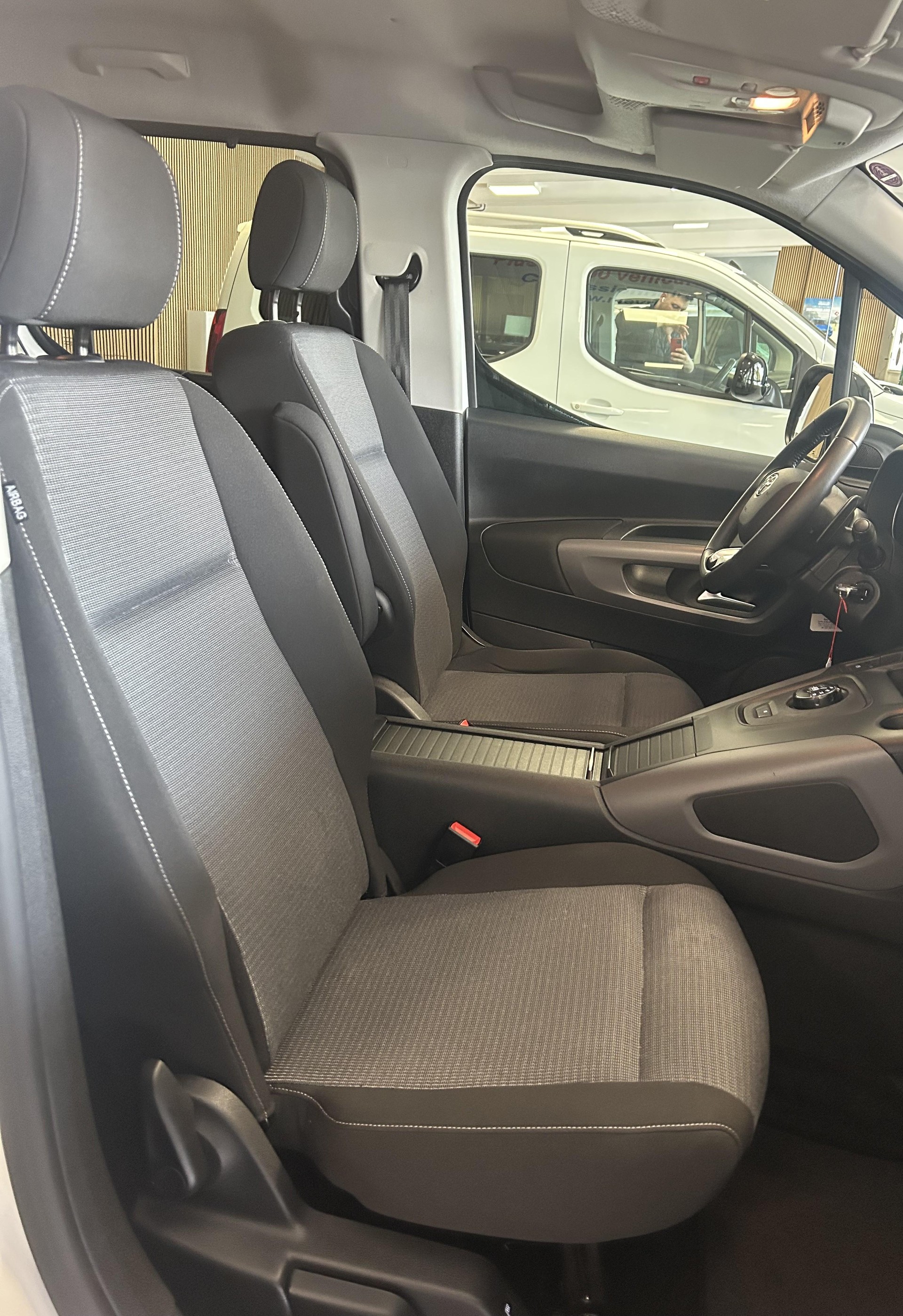 TOYOTA Proace City Verso L1 1.2 130 Trend - 14