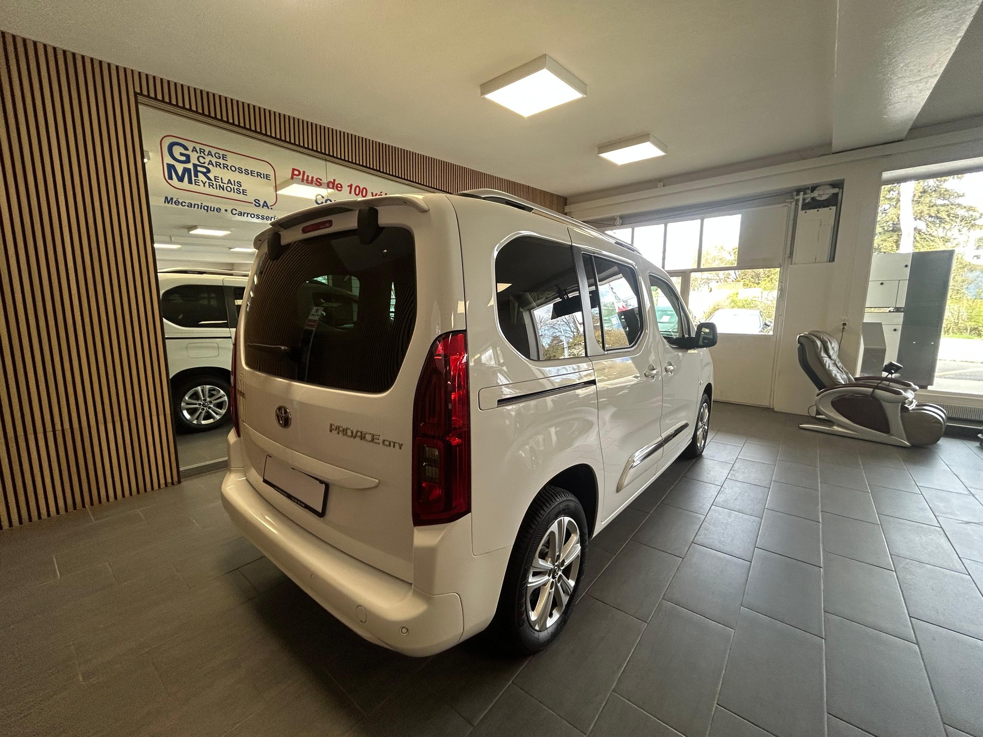 TOYOTA Proace City Verso L1 1.2 130 Trend - 7