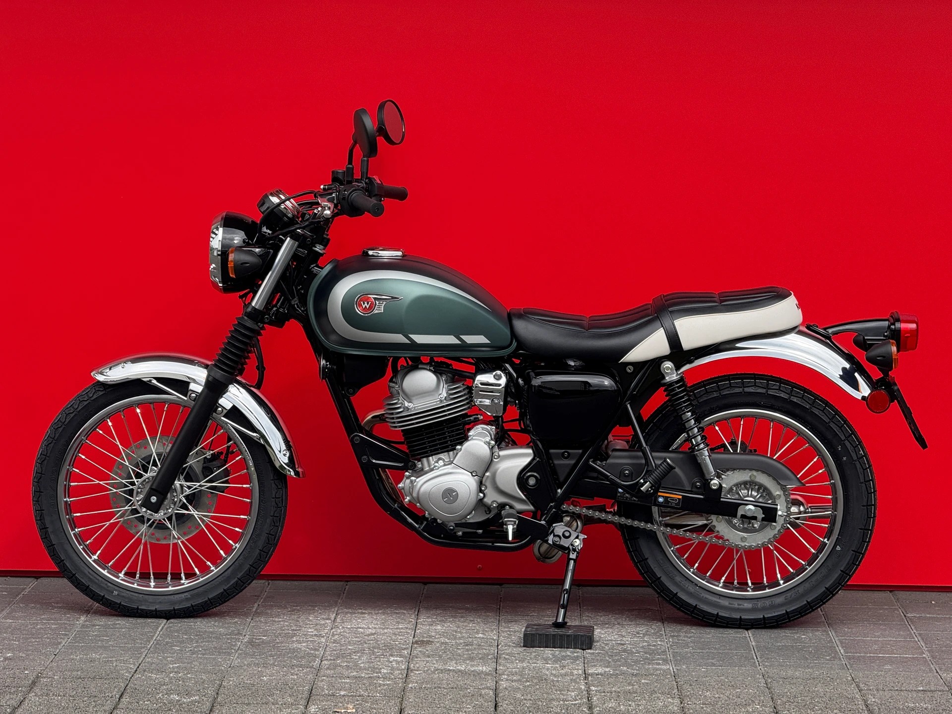 KAWASAKI W 230 - 8