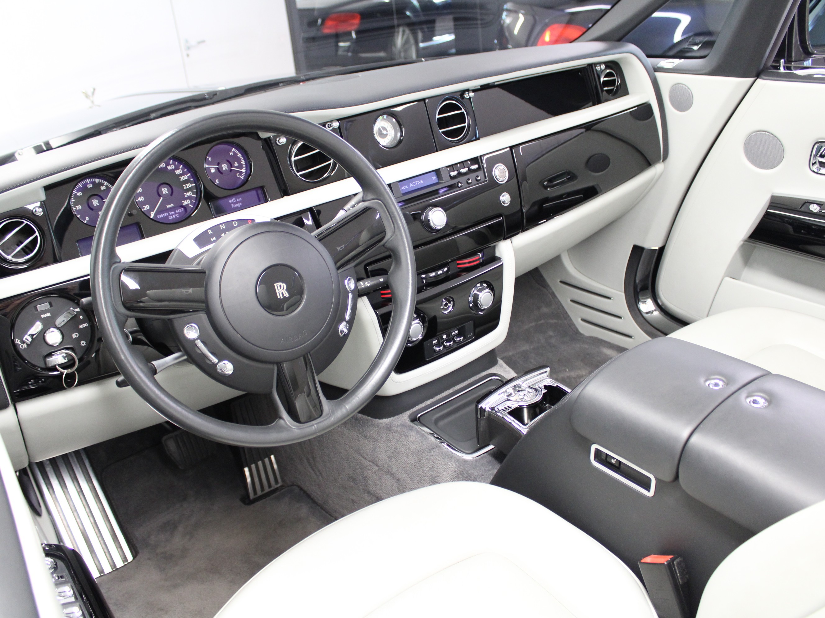 Phantom 6.7 V12 Drophead thumbnail n°7