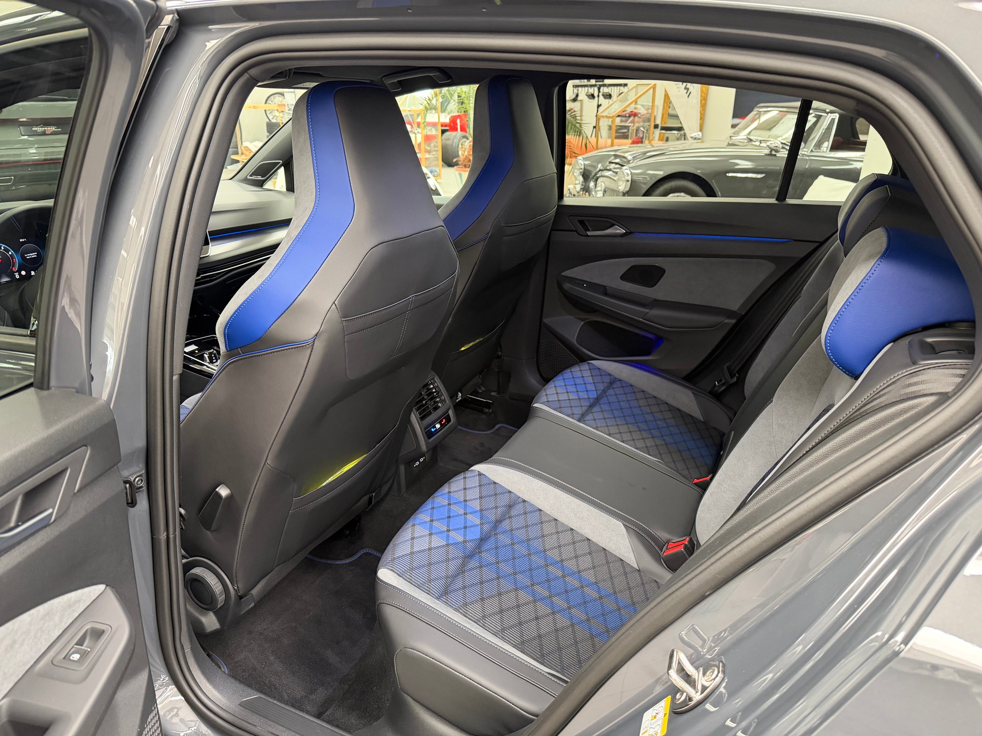 VW Golf 2.0 TSI R DSG 4 Motion - 7