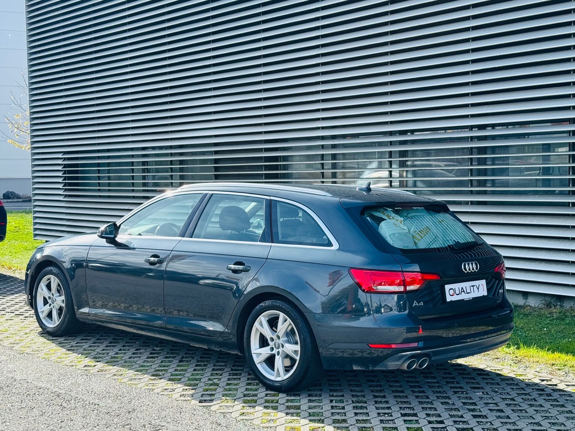 AUDI A4 Avant 2.0 TDI Sport S-tronic - 4