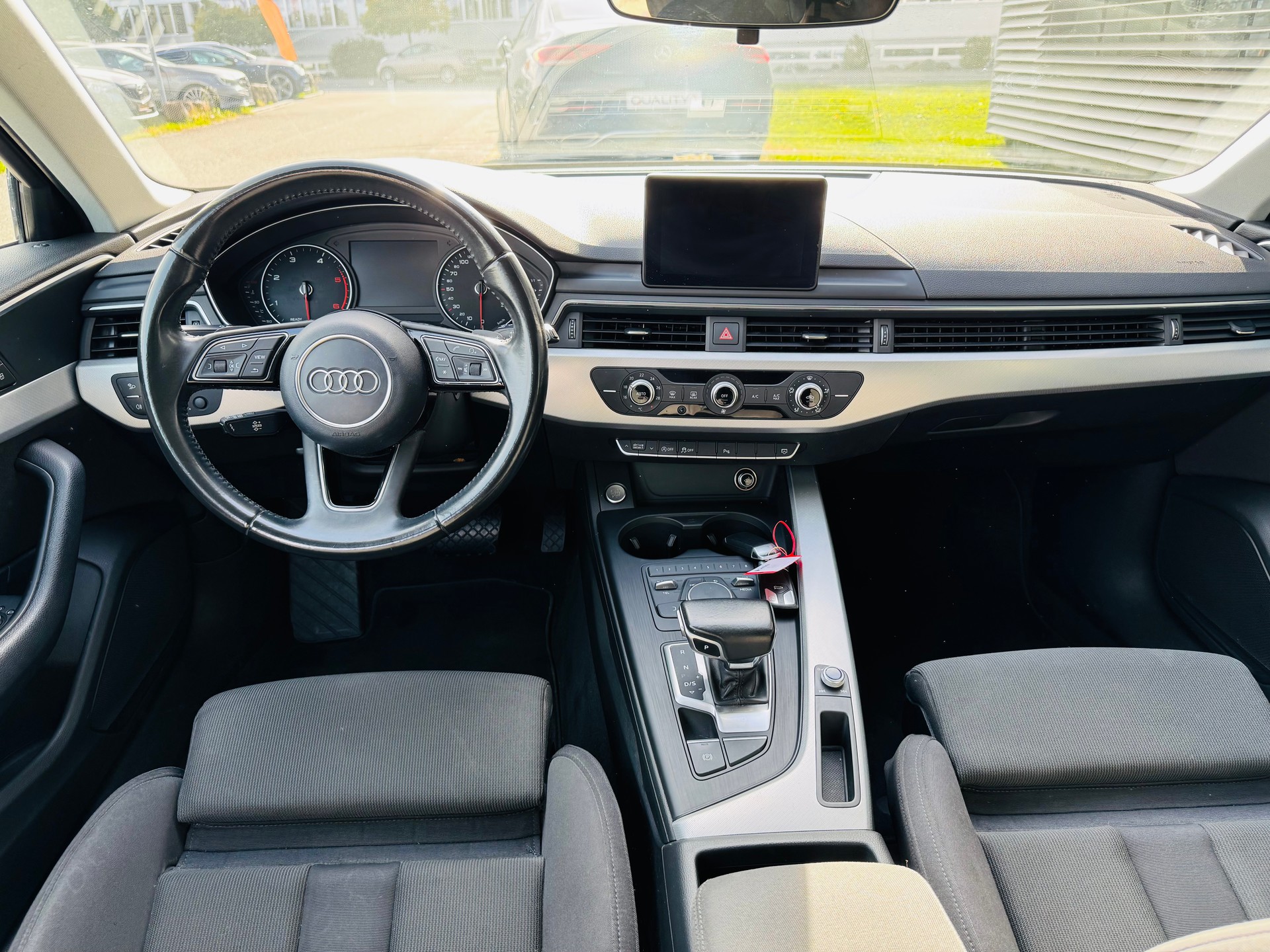 AUDI A4 Avant 2.0 TDI Sport S-tronic - 10