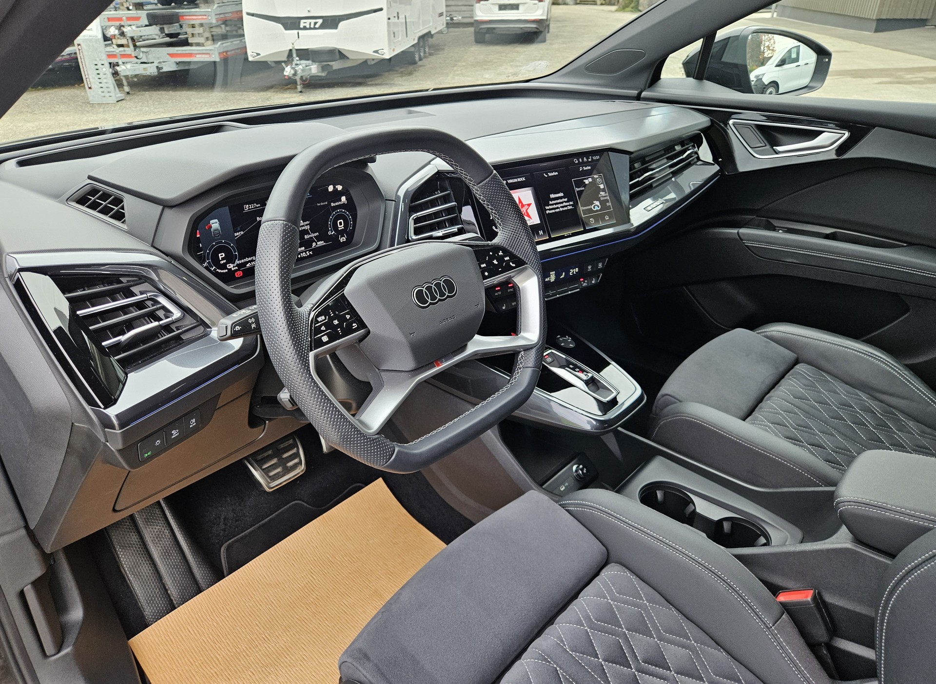 AUDI Q4 Sportback e-tron 50 quattro S-Line mit Anhängerkupplung - 14