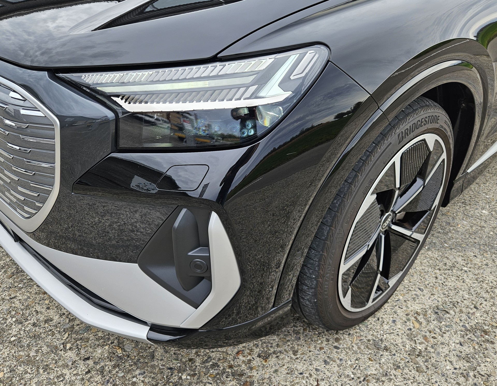 AUDI Q4 Sportback e-tron 50 quattro S-Line mit Anhängerkupplung - 4