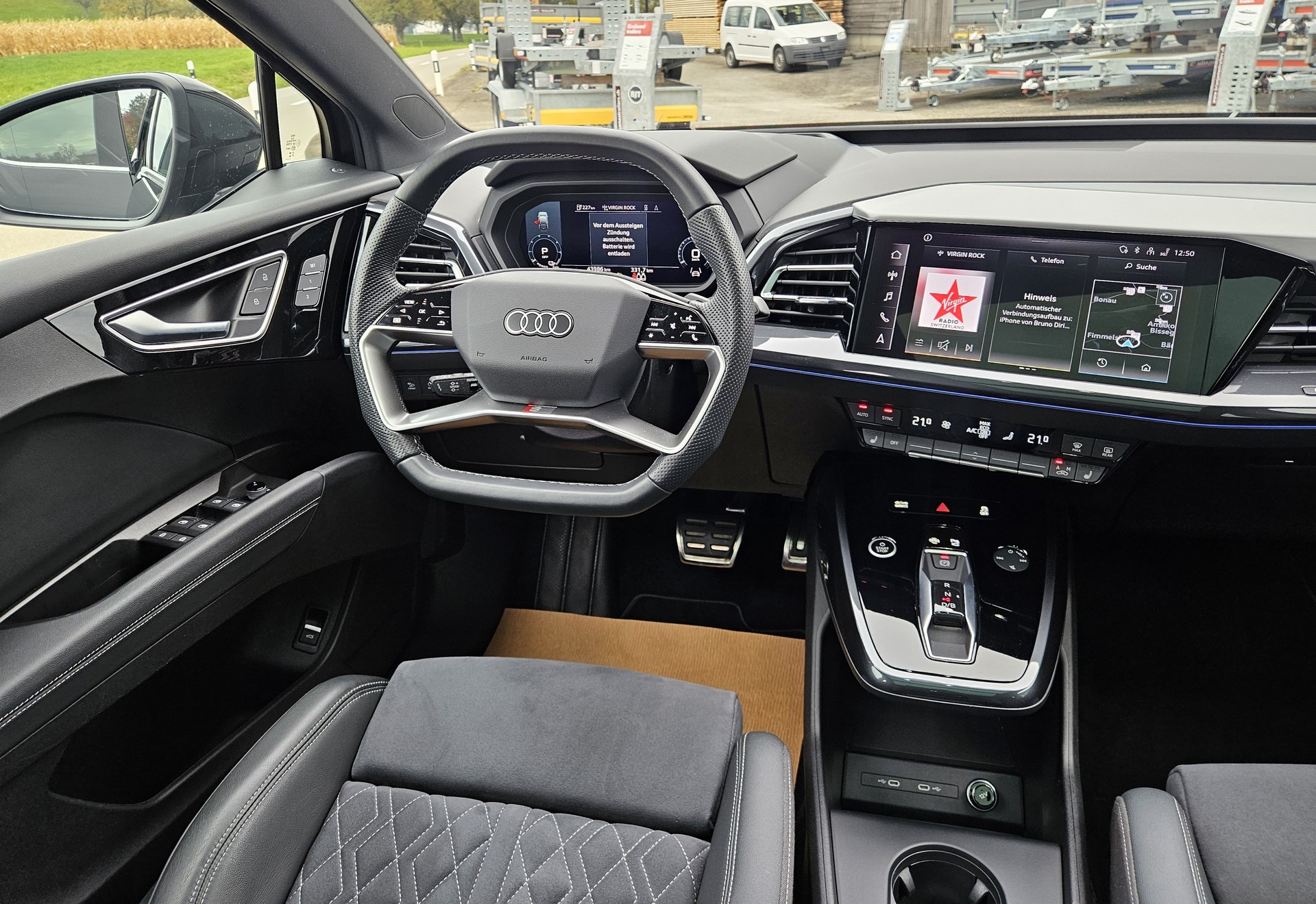 AUDI Q4 Sportback e-tron 50 quattro S-Line mit Anhängerkupplung - 16