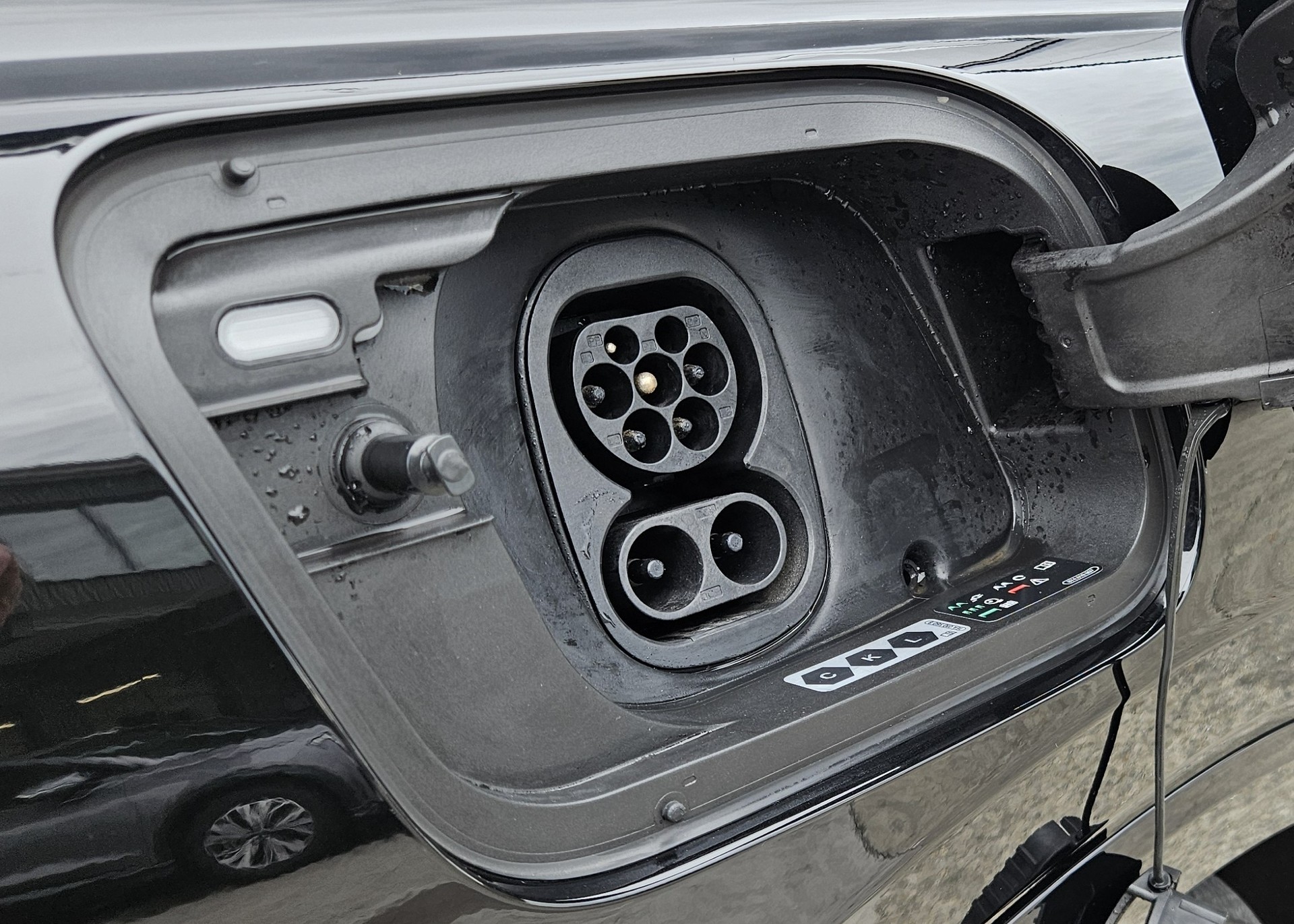 AUDI Q4 Sportback e-tron 50 quattro S-Line mit Anhängerkupplung - 11