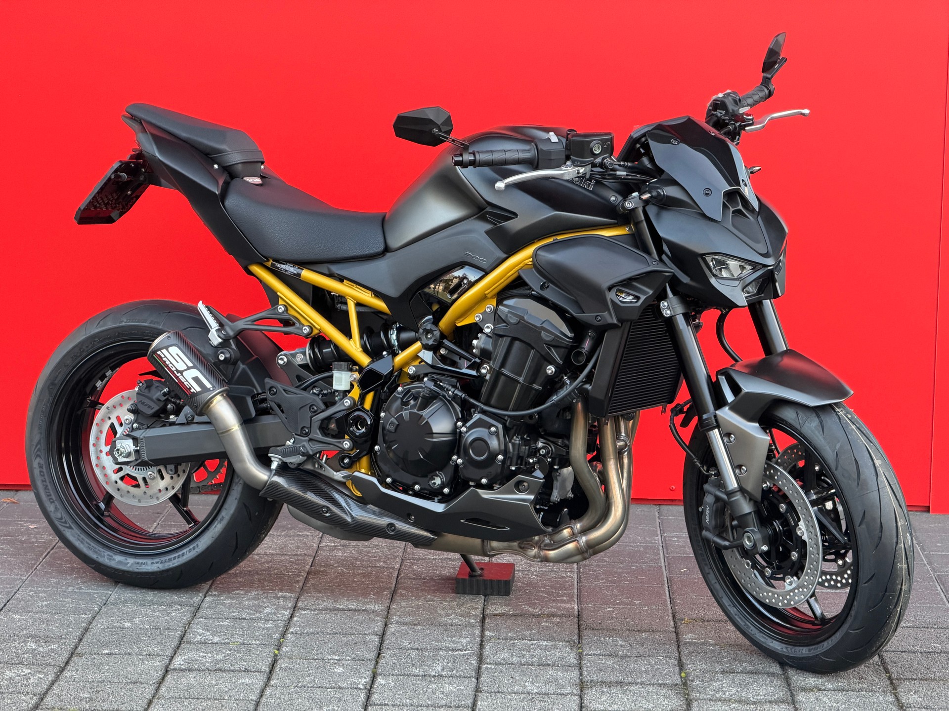 KAWASAKI Z 900 - 1