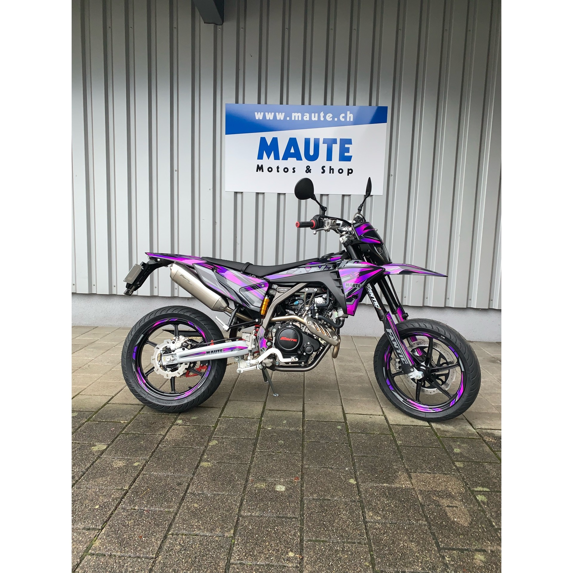 FANTIC XMF 125 Motard Performance