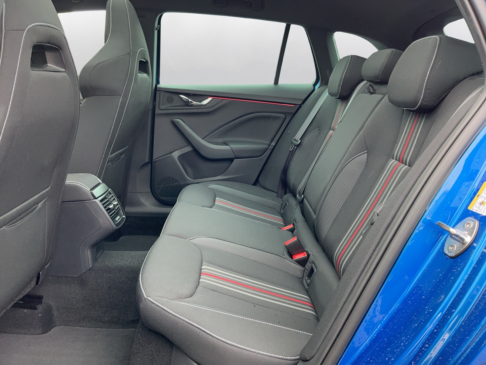 SKODA Scala 1.5 TSI Monte Carlo DSG - 11