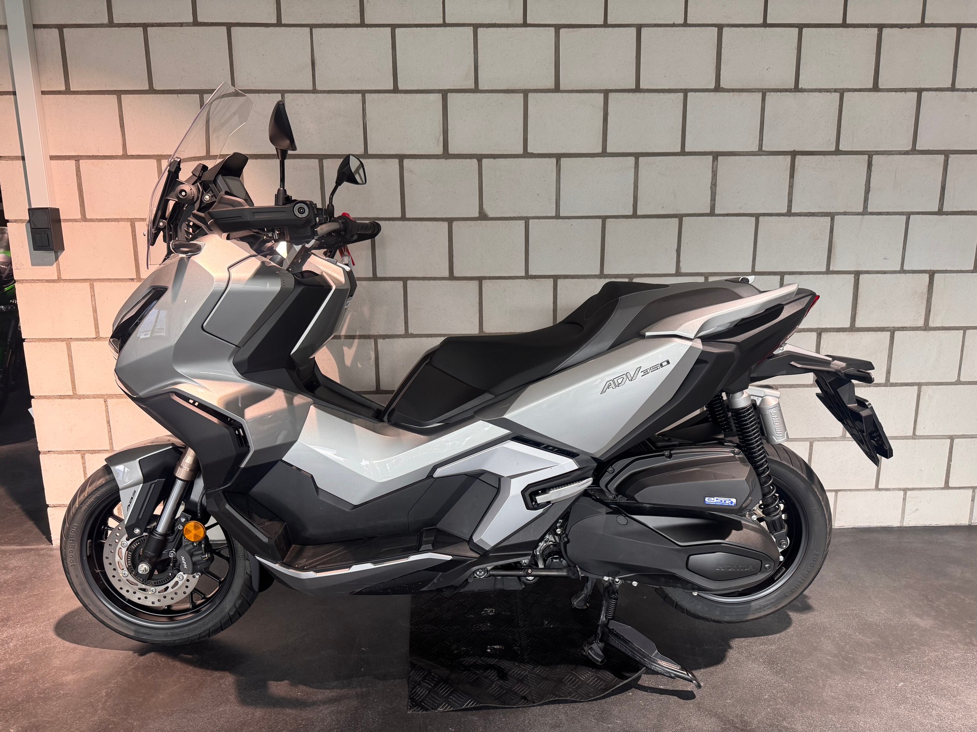 HONDA ADV 350 - 2
