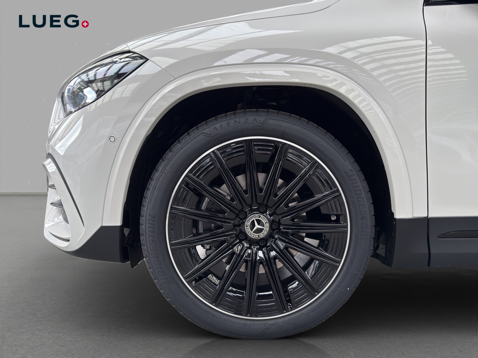 MERCEDES-BENZ GLA 220d 4Matic 8G-DCTSwiss Star - 8