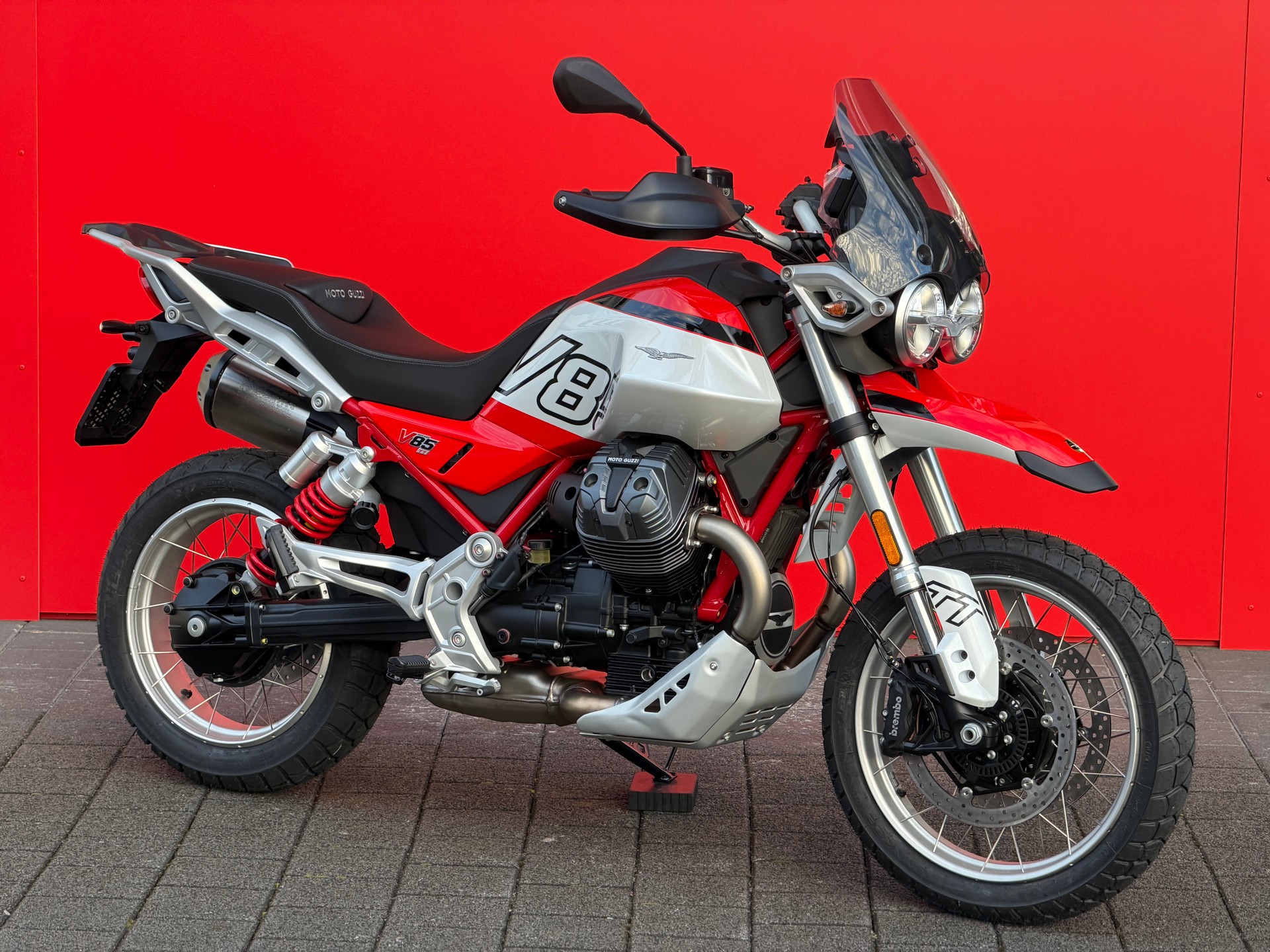 MOTO GUZZI V85 TT E5+ - 2