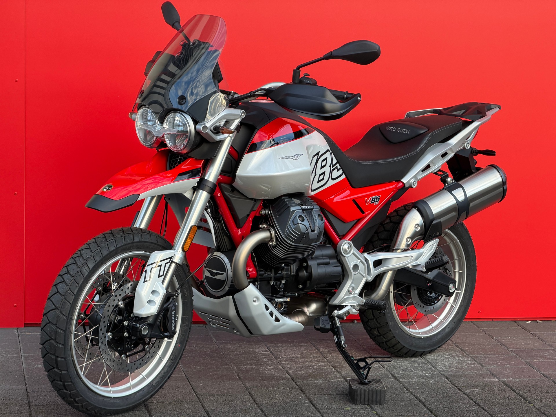 MOTO GUZZI V85 TT E5+ - 4