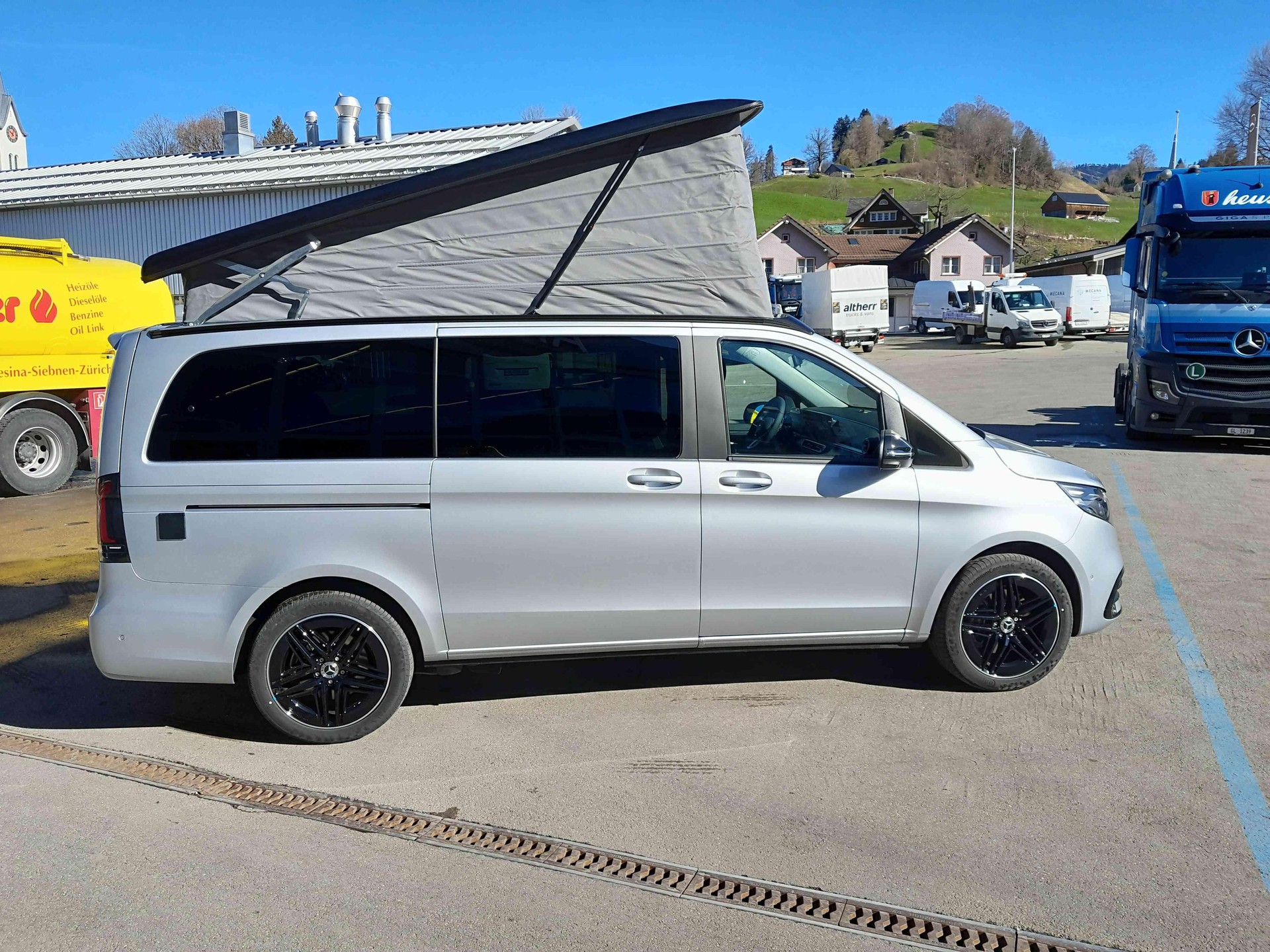 MERCEDES-BENZ Horizon 300d lang 4x4 - 7