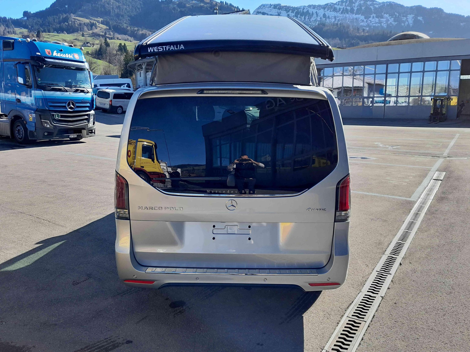 MERCEDES-BENZ Horizon 300d lang 4x4 - 5