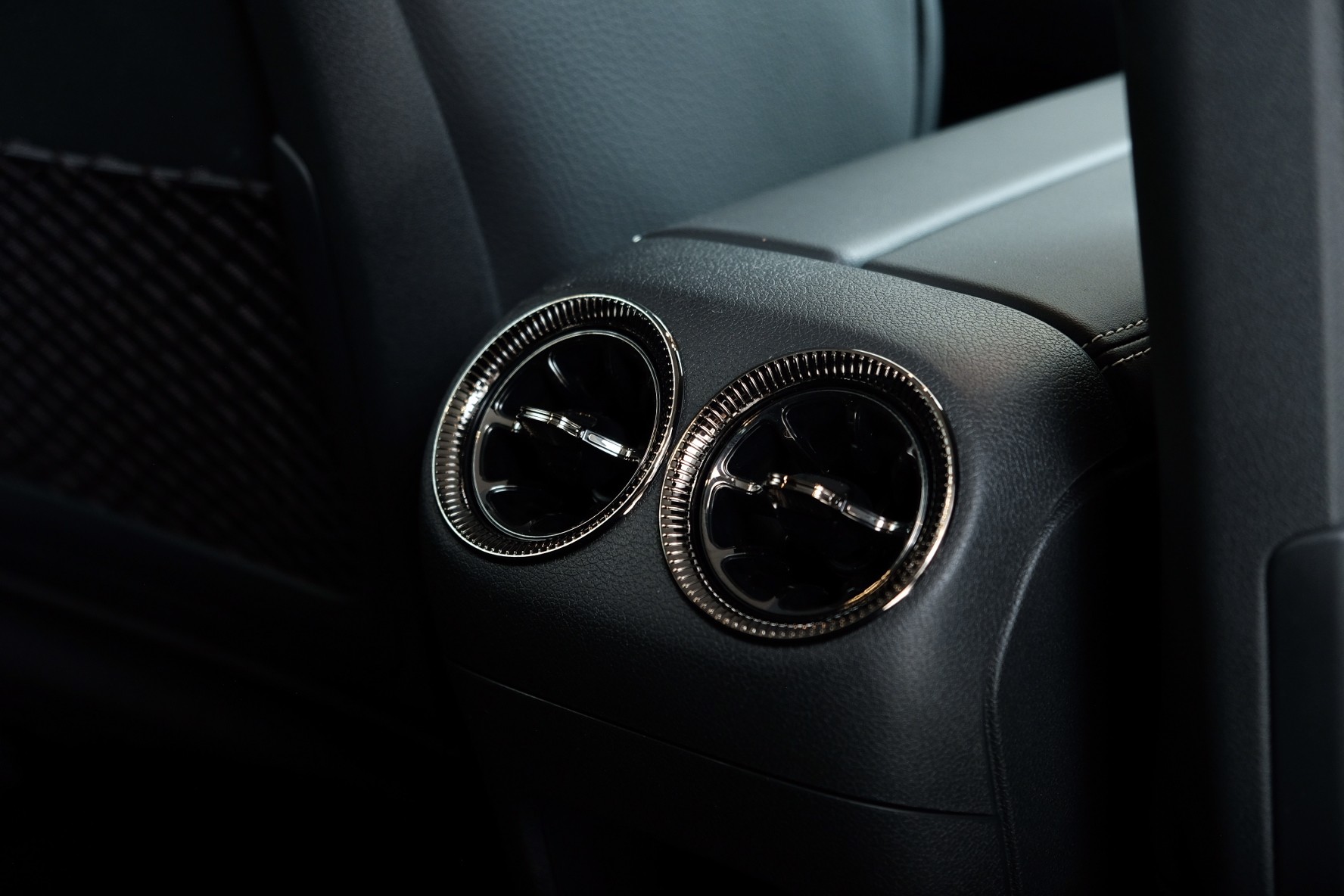MERCEDES-BENZ GLB 220 4Matic 8G-Tronic - 13