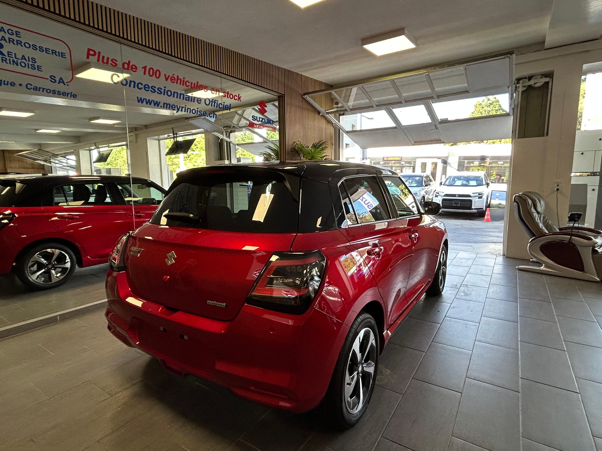 SUZUKI Swift 1.2 Compact Top Hybrid - 7