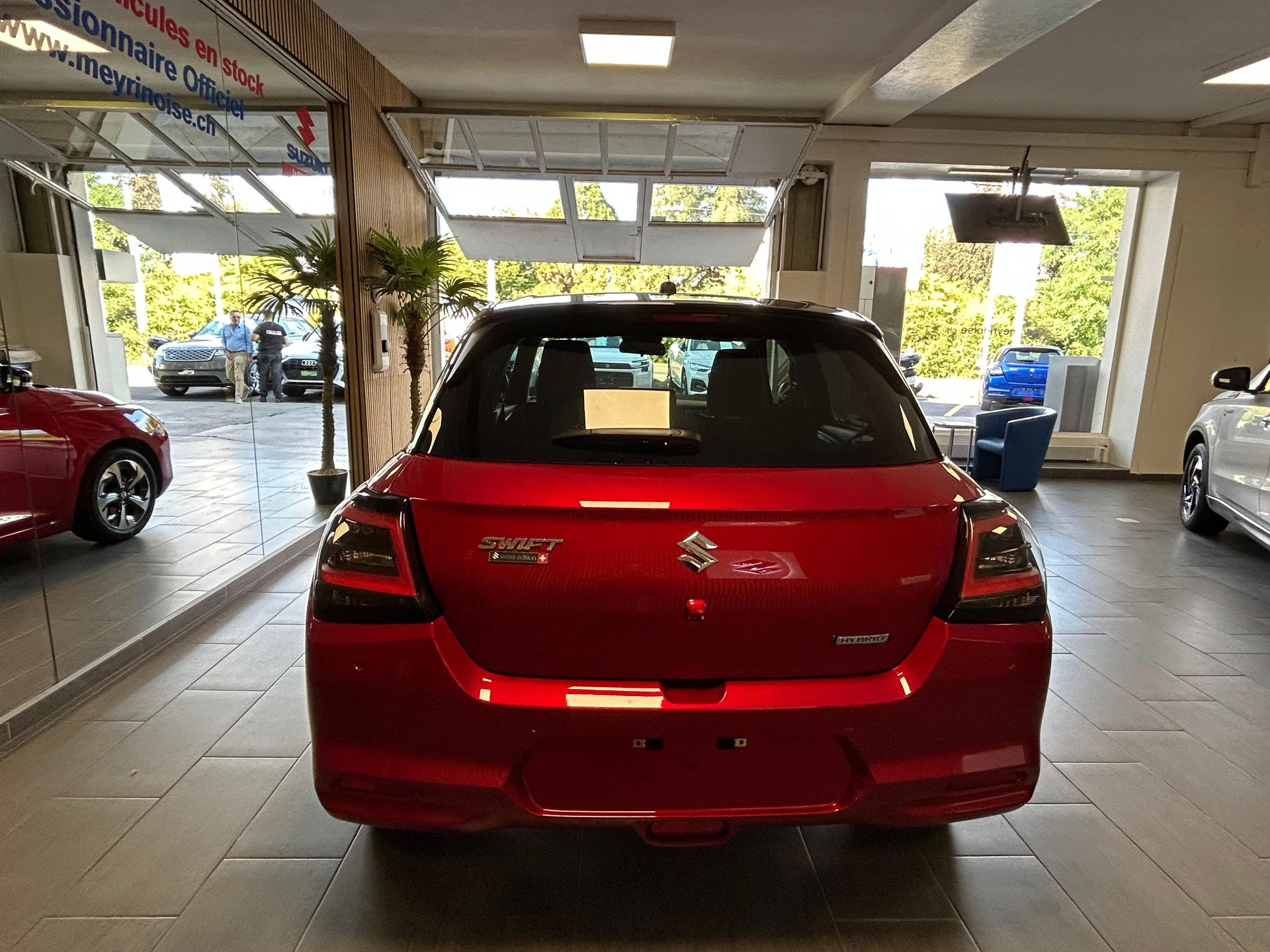 SUZUKI Swift 1.2 Compact Top Hybrid - 6